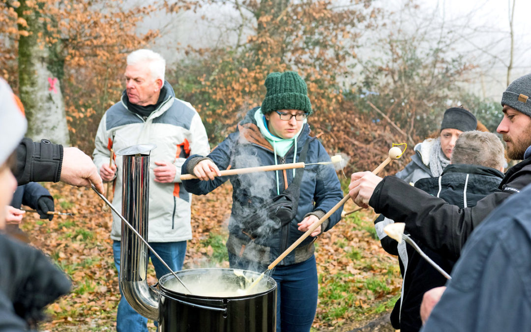 Geselliger Austausch am Fondueplausch