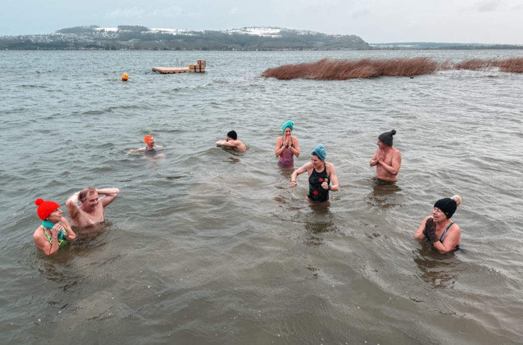 Der eiskalte See als Jungbrunnen