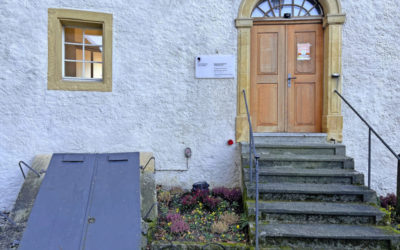 Stapel von unerledigten Dossiers im Oberamt
