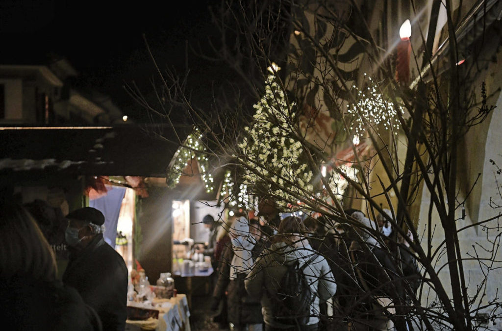 Glitzernde Nächte am Murtner Weihnachtsmärit