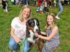 Manuela Gumy-Blatter mit Tochter Moriane und Hund Rocky, Murten